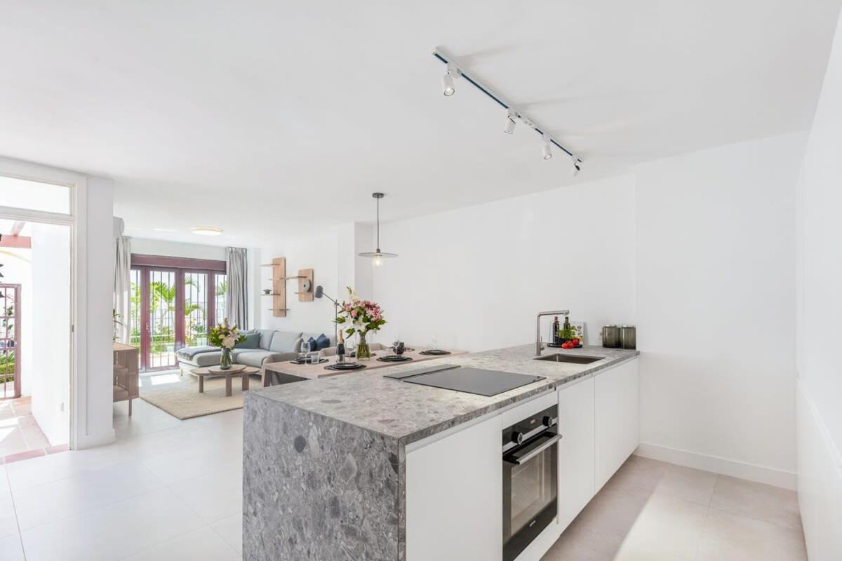 Appartement Maestranza Exclusive Townhouse Close To Puerto Banus With Bbq Pool *